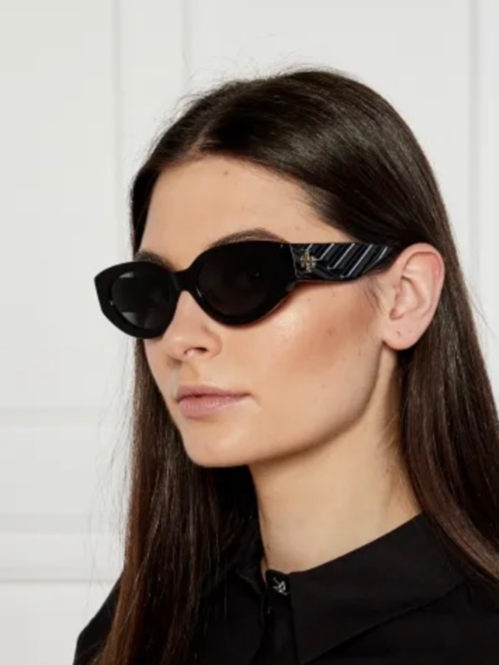 Tory Burch Kira Black Cat Eye Sunglasses w/ Case & Cloth